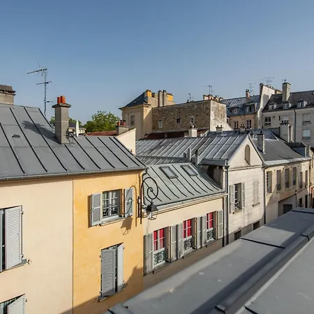 Geranimus Versailles: Notre-Dame Exterior foto